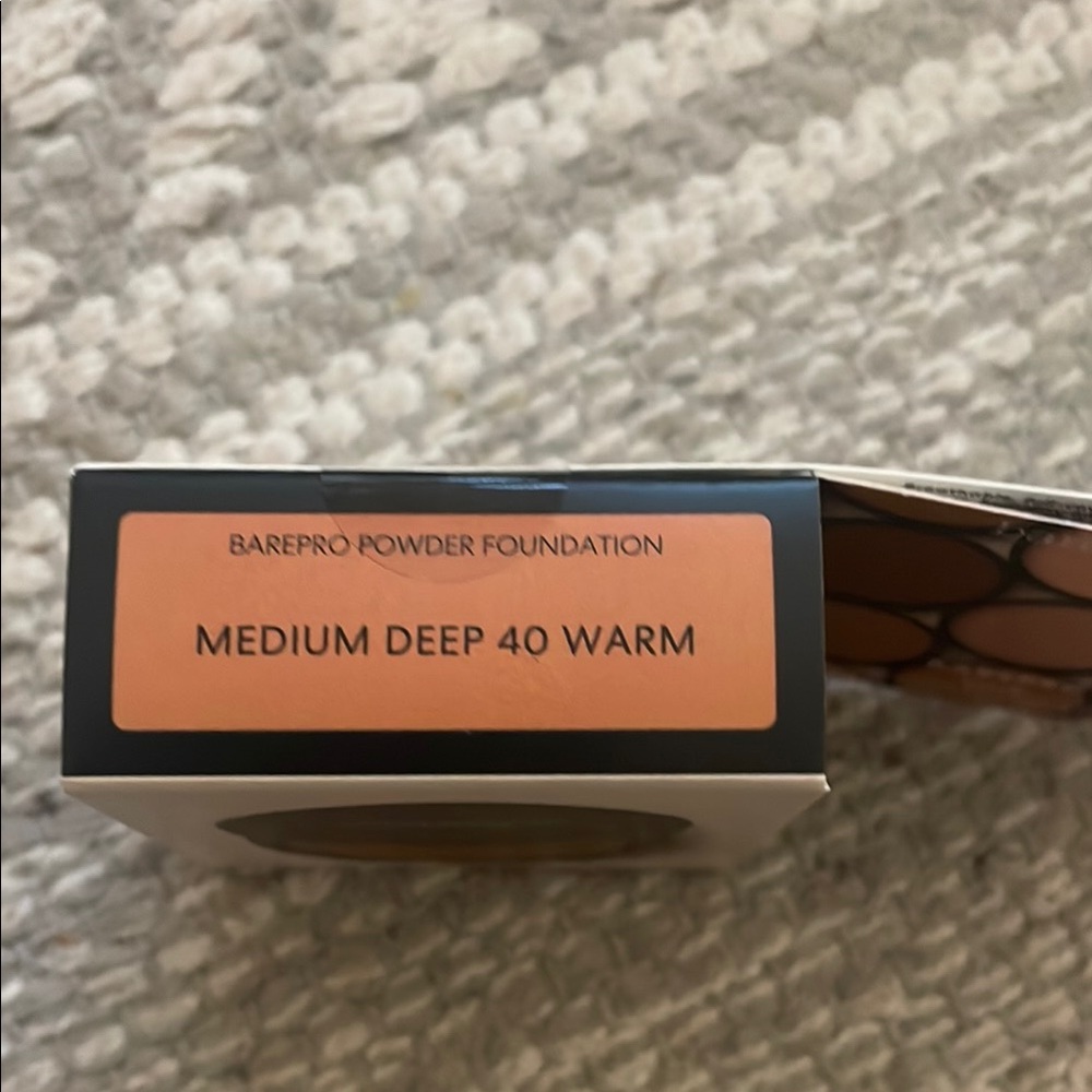 Bare minerals Powder Foundation - Medium Deep 40 Warm